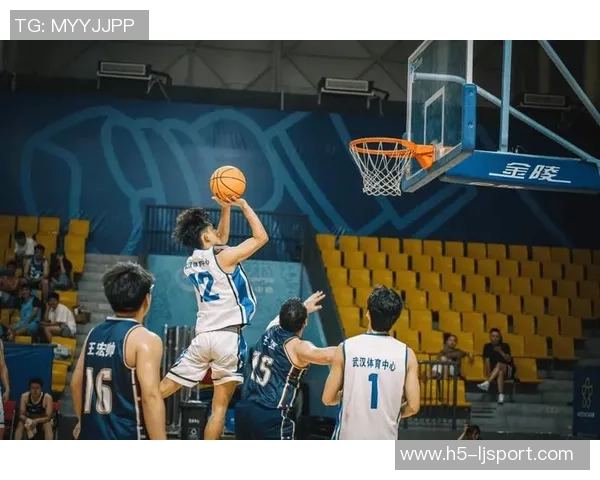 热爱篮球的你不可错过的精彩宣传图片尽显运动魅力与团队精神